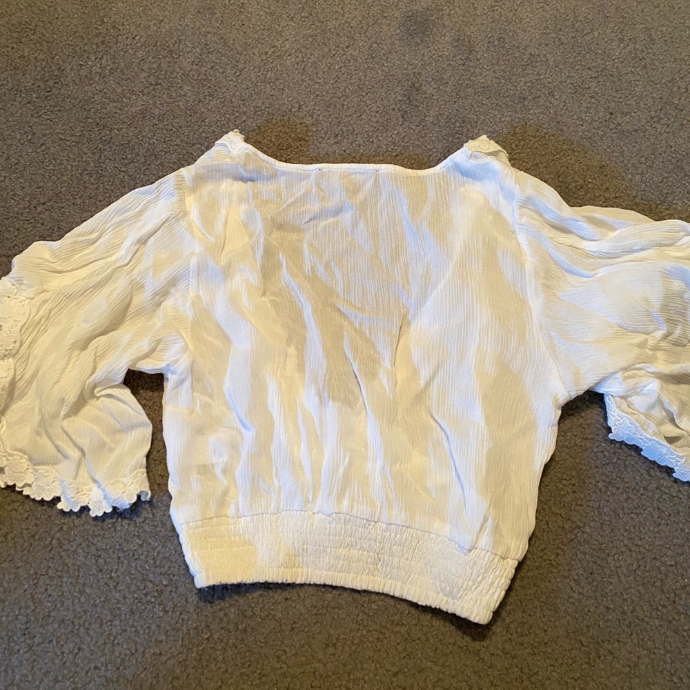 Lulu Loose/V-Neck Going Out Shirt